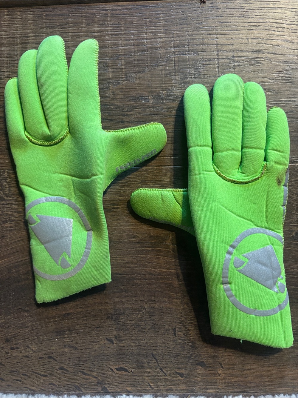 Endura Neoprene Cycling Gloves, Women’s Small High-Visibility Lime Green
